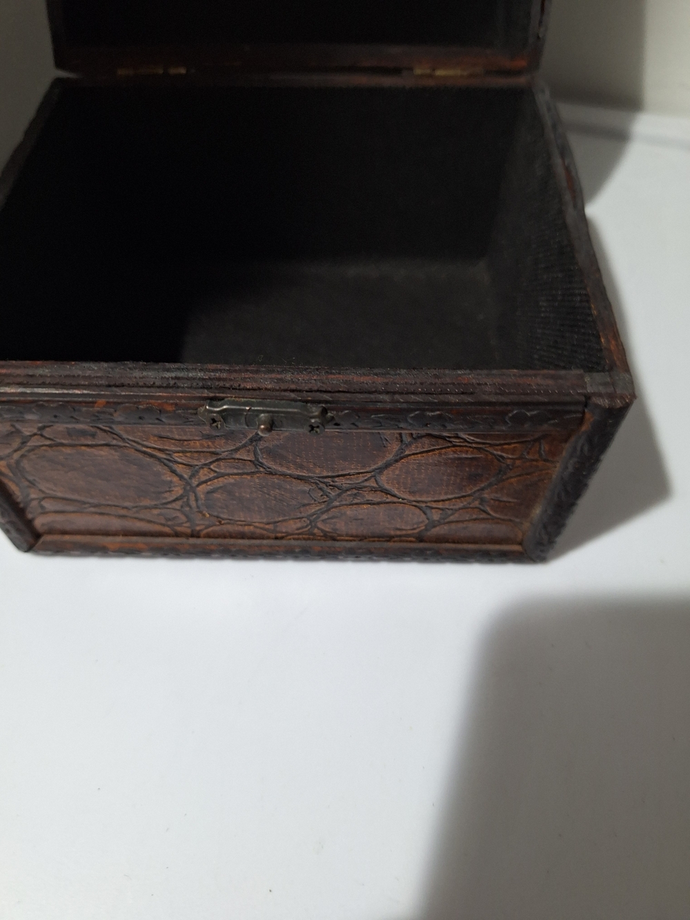 Brown Decorative Wooden Storage Box - Classic Home Organizer Small